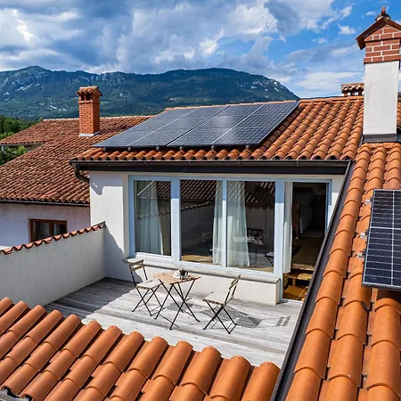Dobra Villa *