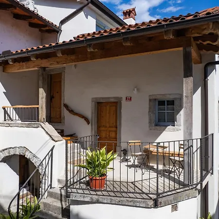 Villa Dobra Dobravlje